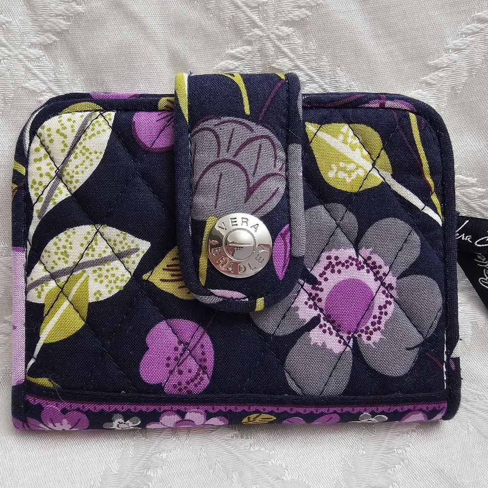 Vera Bradley Floral Nightingdale Pattern Wallet - Picture 2 of 5